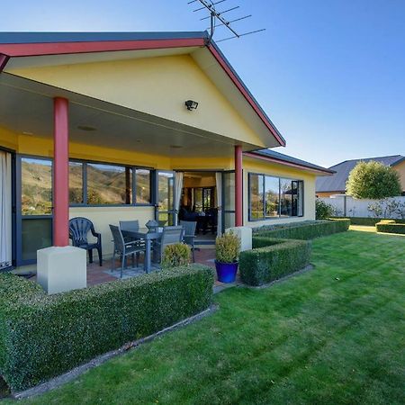 Kawarau Bay View - Cromwell Holiday Home エクステリア 写真