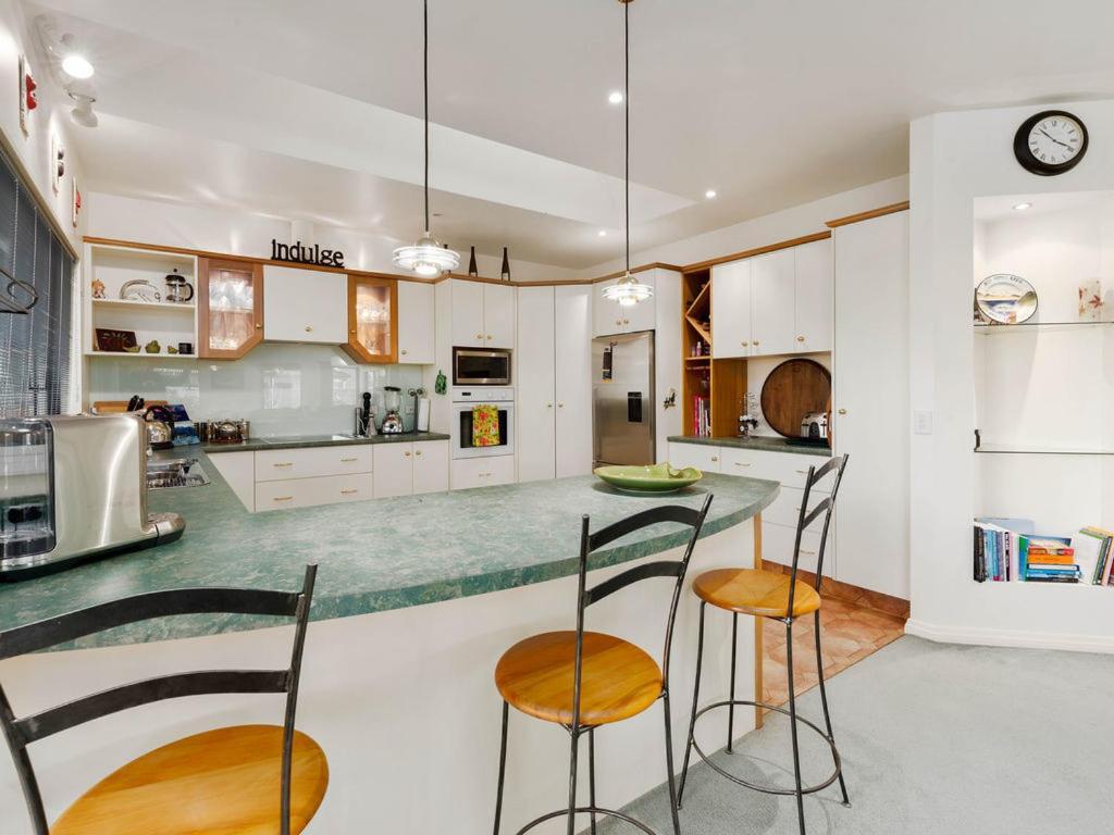 Kawarau Bay View - Cromwell Holiday Home エクステリア 写真