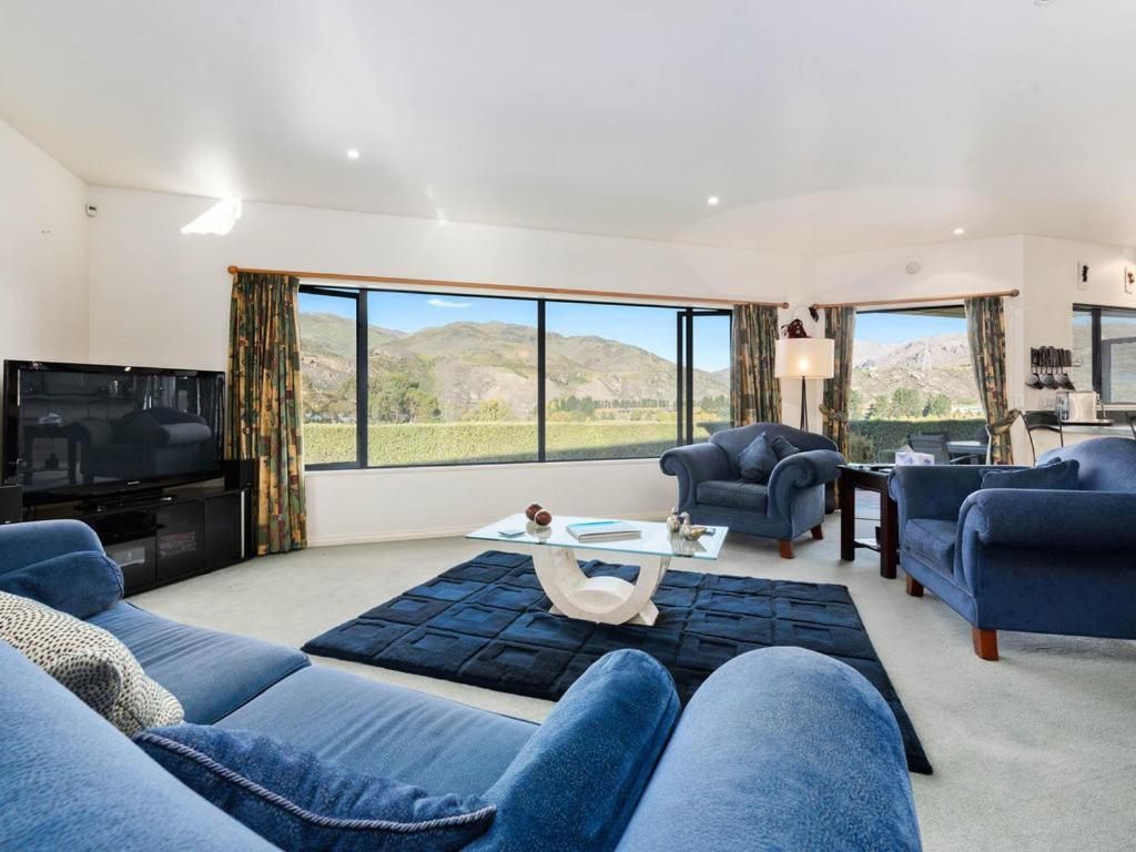 Kawarau Bay View - Cromwell Holiday Home エクステリア 写真