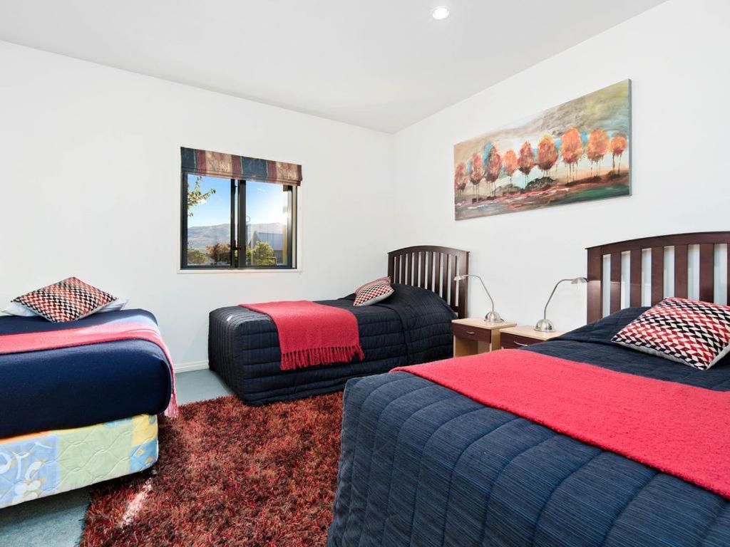 Kawarau Bay View - Cromwell Holiday Home エクステリア 写真