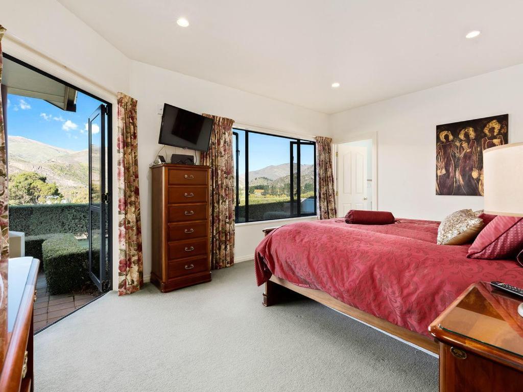 Kawarau Bay View - Cromwell Holiday Home エクステリア 写真